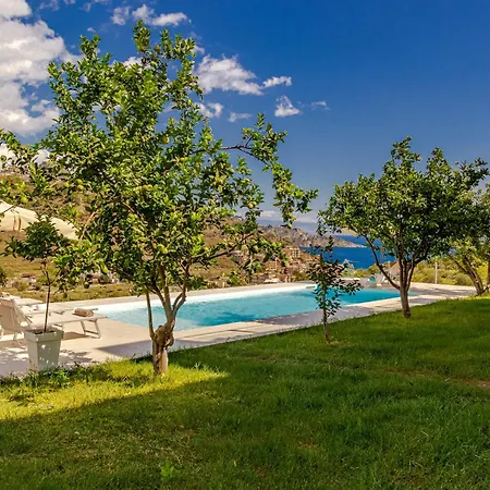 Casa Musica Con Piscina Panoramica Appartamento Giardini Naxos