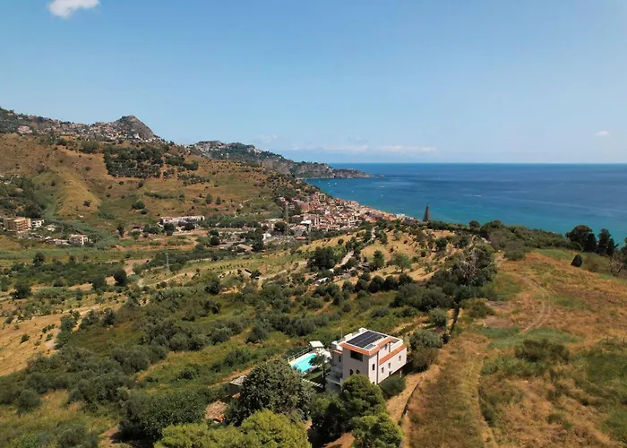 Casa Musica Con Piscina Panoramica * ジャルディーニ・ナクソス