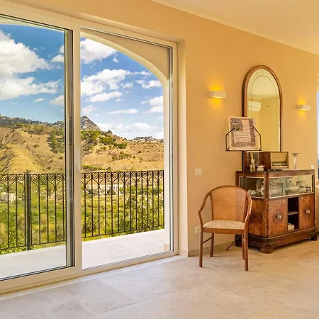 Lägenhet Casa Musica Con Piscina Panoramica Giardini Naxos
