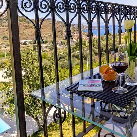 Casa Musica Con Piscina Panoramica Lägenhet Giardini Naxos